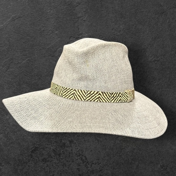 ANTHROPOLOGIE Wide Soft Brimmed Rancher Hat Heather Gray Zebra Band NWOT - Picture 1 of 8